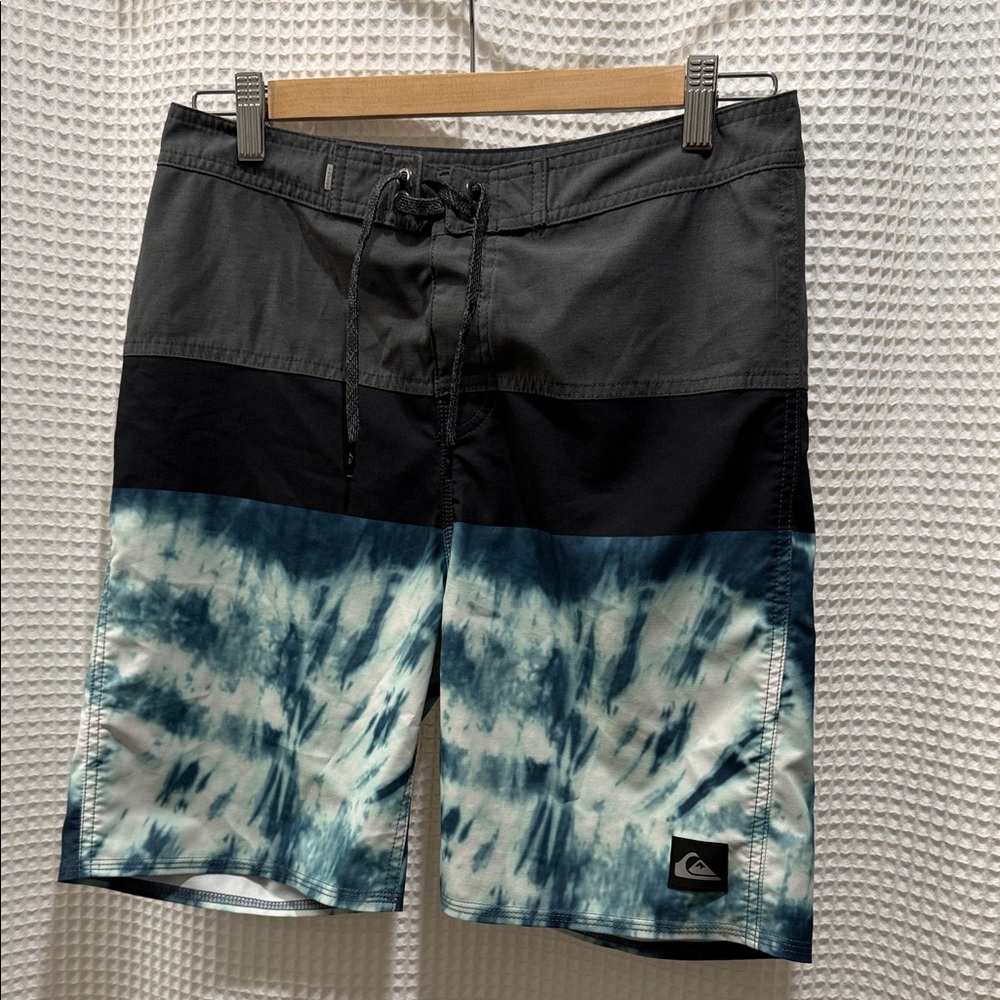 Quiksilver Men's Black and Tie-Dye Swim Shorts